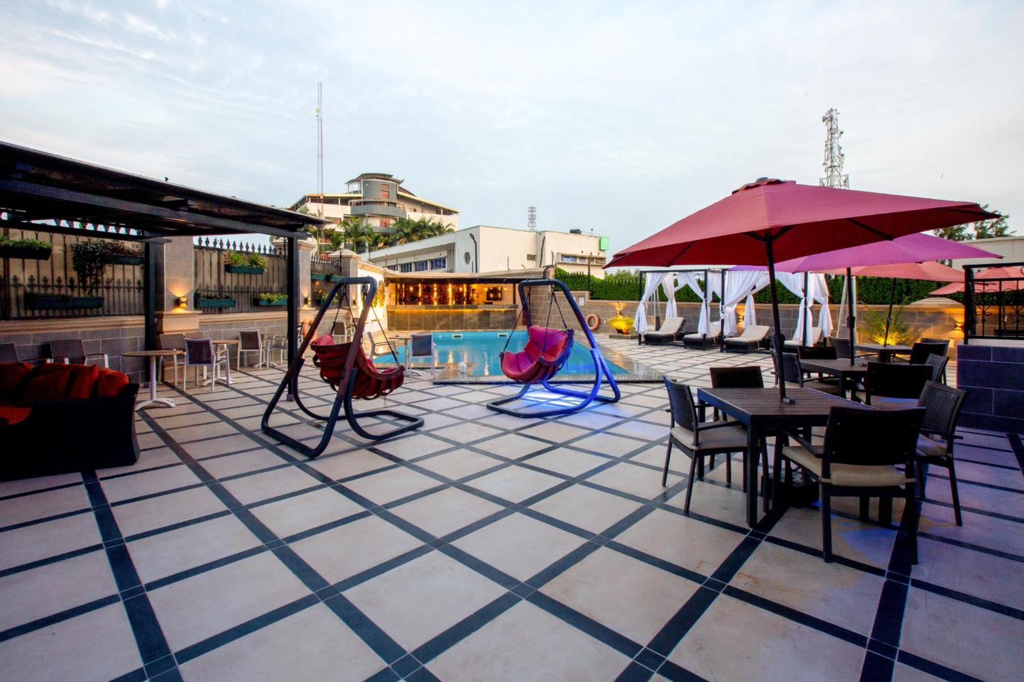 Johnwood Hotel By Bolton Abuja Exterior foto