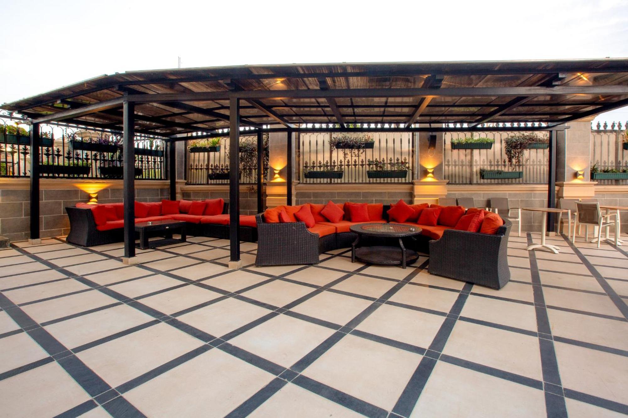 Johnwood Hotel By Bolton Abuja Exterior foto