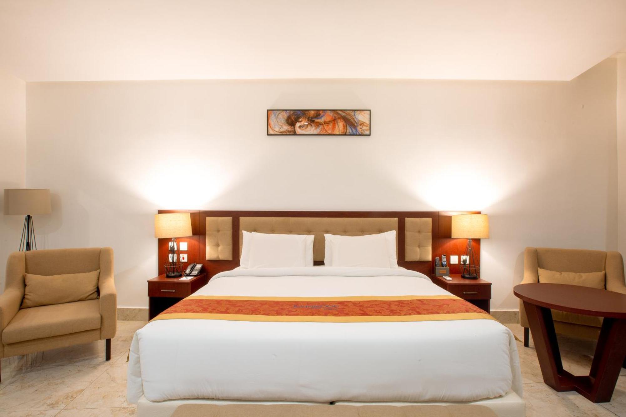 Johnwood Hotel By Bolton Abuja Exterior foto